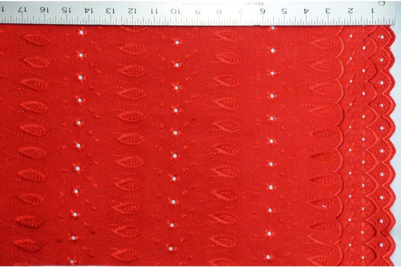 Polyester Cotton Eyelet Embroidery Fabric Double Sided Scallop Border Soft Lightweight 45 Inch Wide
